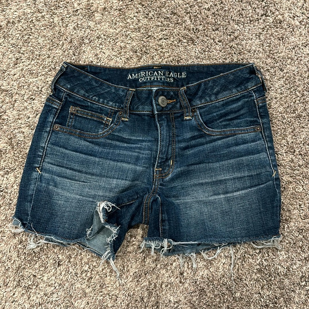 American Eagle jean shorts size 6